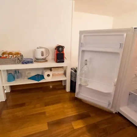 Picagetta Tiny With Ac ゲストハウス ヴェルナッツァ