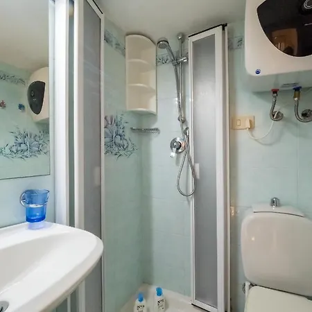 Picagetta Tiny With Ac